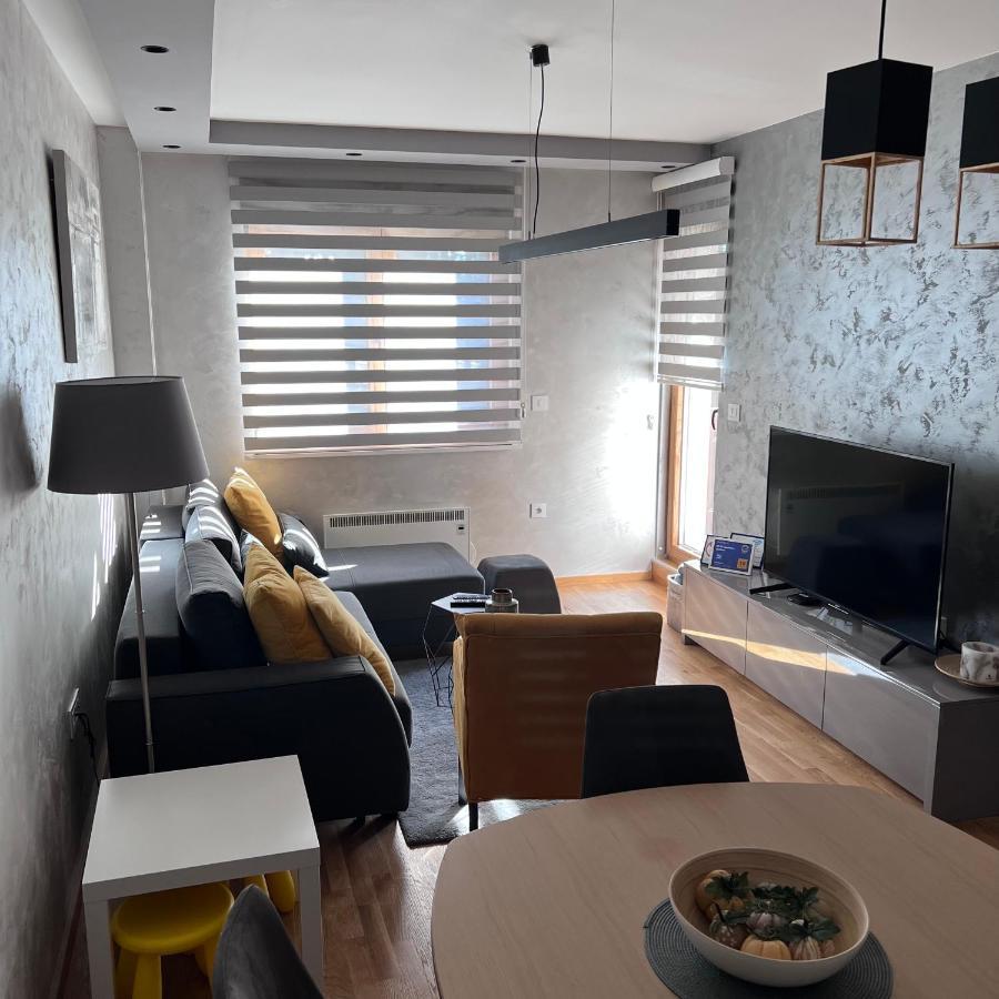 Apartment Ns In *
